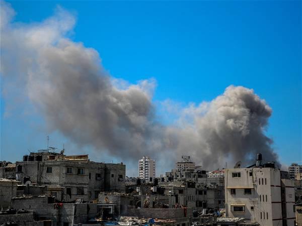 Battles rage around Gaza's Al Shifa hospital, Israel says 170 gunmen dead
