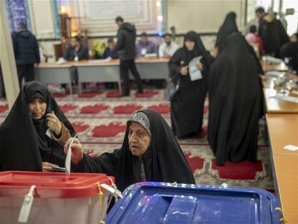 Unofficial reports put Iran election turnout around 40%