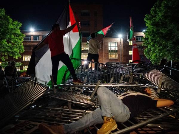 Demonstrations roil US campuses ahead of graduations as protesters spar over Gaza conflict