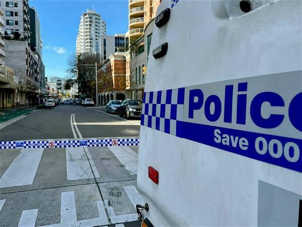 Major police operation under way after reports of 'multiple stabbings' at shopping centre in Sydney