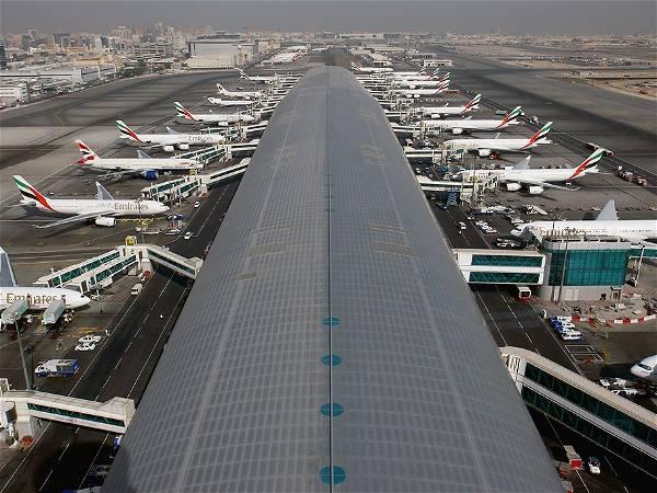 Dubai plans to move its busy international airport to a $35 billion new facility within 10 years