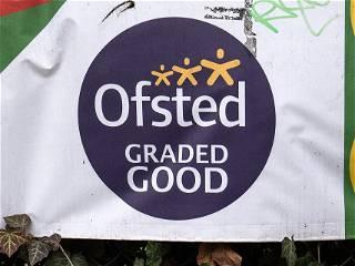 Ofsted's single-word grades should stay, says government