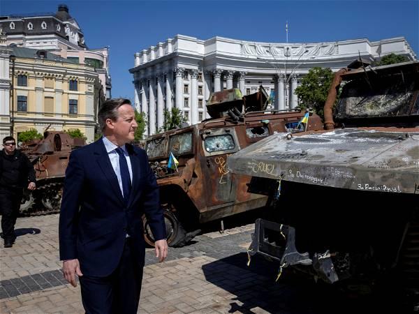 Cameron backs Ukrainian strikes on targets inside Russia using British-supplied weapons