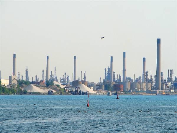 Ontario suspends Sarnia chemical plant approval over benzene emissions