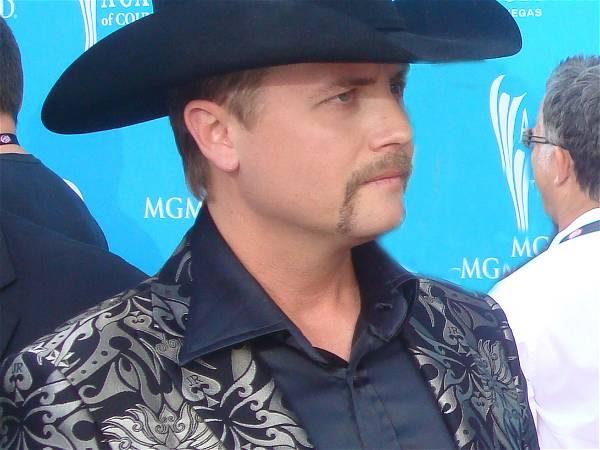 John Rich sends offer to UNC frat brothers who protected American flag